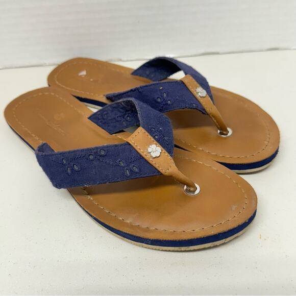 Tommy Bahama Blue Eyelet Flip Flop Sandals Womens 7 Classic Beachy Vacation - Picture 1 of 7
